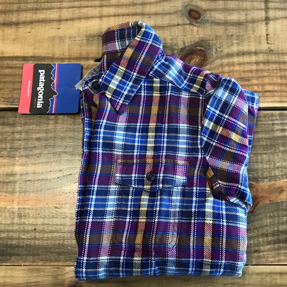 Patagonia Tops - Patagonia Fjord Flannel women’s size 2